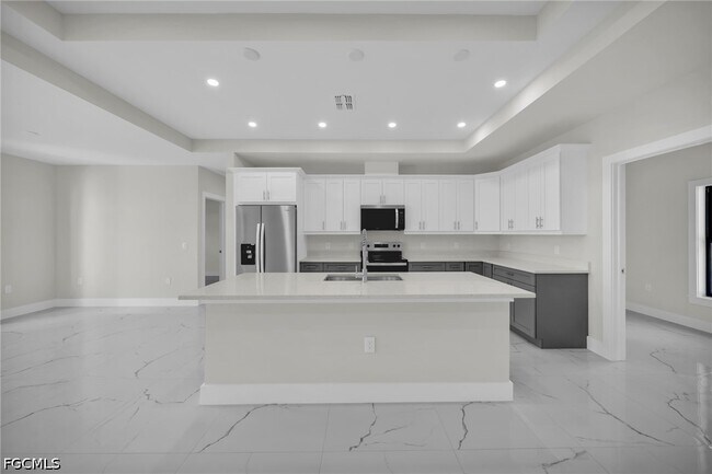 Foto del edificio - 636 Ladd St