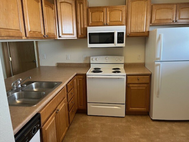 Building Photo - 721 Broadmeadow Rd