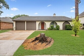 Building Photo - 16011 Hickory Knoll Dr