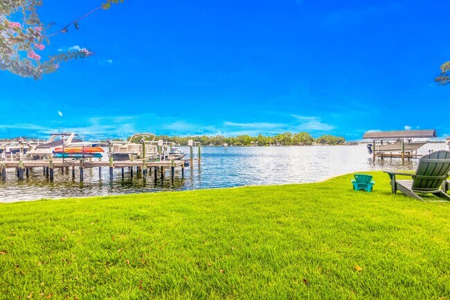 Building Photo - 53 Yacht Club Dr