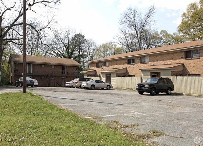 Building Photo - 2343-2347 Newnan St
