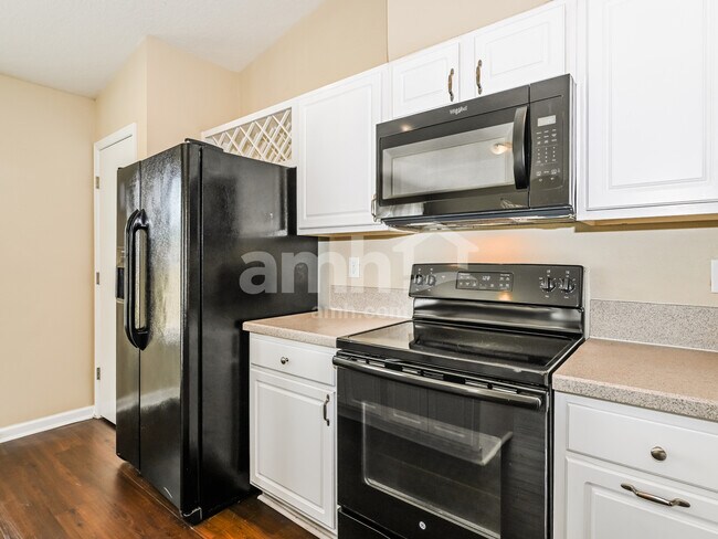 Foto del edificio - 5207 Cypress Links Blvd