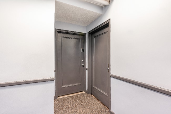 Photo - 903 S Frederick St Apartment