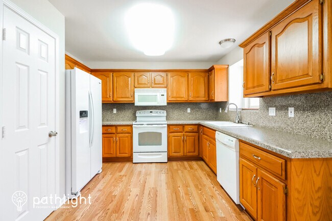 Building Photo - 12431 S Parker Terrace, Olathe, KS, 66061