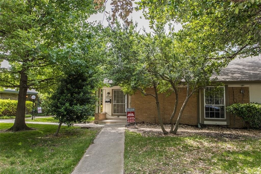 13752 Flagstone Ln, Dallas, TX 75240 Condo for Rent in Dallas, TX