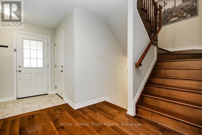 Building Photo - 3577 River Run Ave