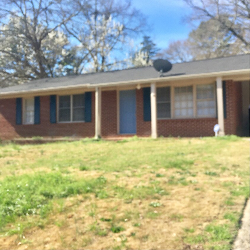 805 Sunnybrook Dr, Griffin, GA 30224 House Rental in Griffin, GA