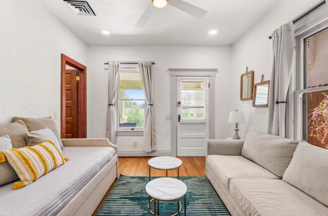 Foto del edificio - 311 N 3rd Ave