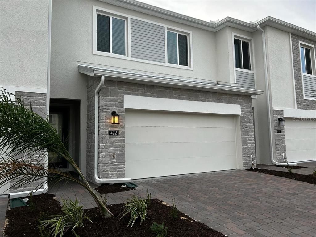 Primary Photo - 430 Bogey Dr