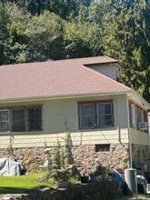 Building Photo - 77 Dreamland Park Dr
