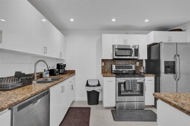 Foto del edificio - 5 bedroom in North Miami Beach FL 33179