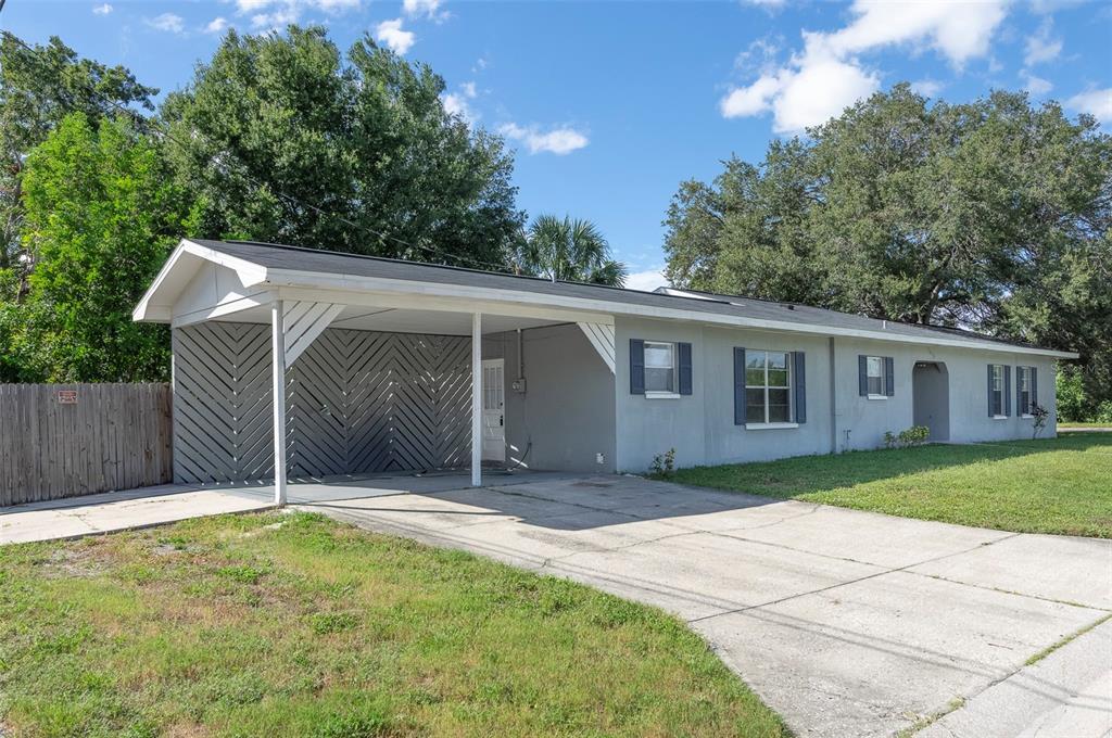 Foto principal - 7670 8th St N