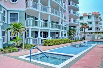 Building Photo - 2051 SE 3rd St