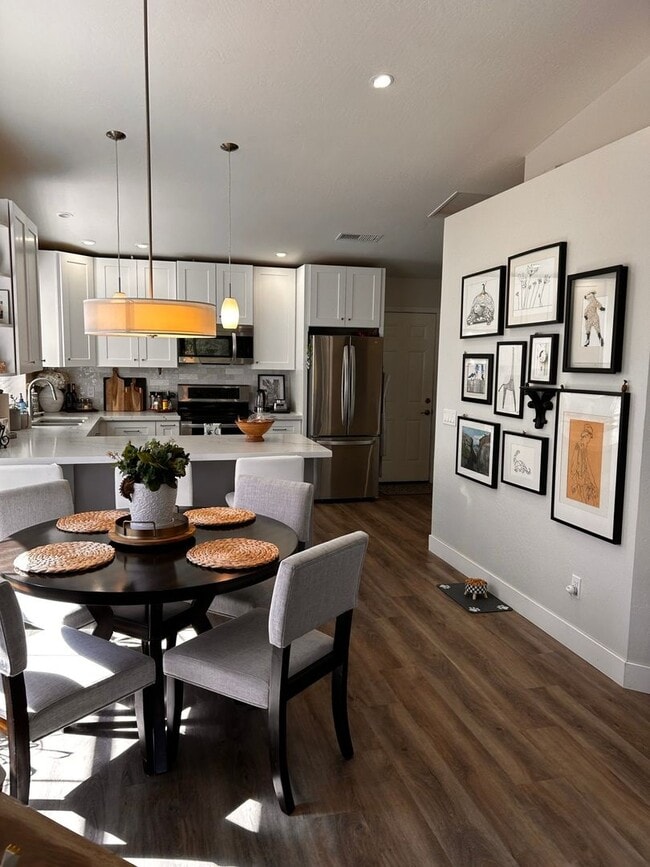 Building Photo - 519 Mill Dr