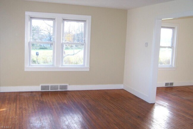 Foto del edificio - 12664 Madison Rd