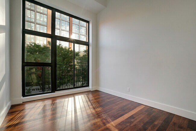 Building Photo - 120 S 4th St