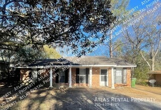 Building Photo - 6123 Hinchcliff Rd