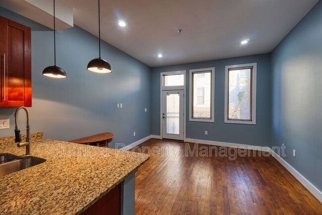 Building Photo - 1553 9th St NW