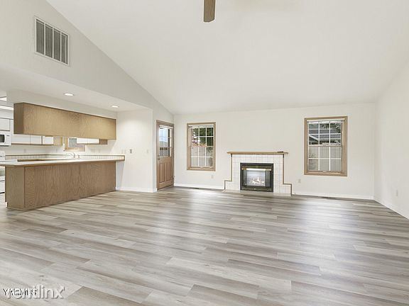 Building Photo - 2 br, 2 bath House - 604 Park Pl