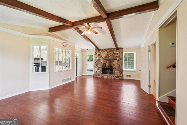 Building Photo - 498 Cole Dr SW