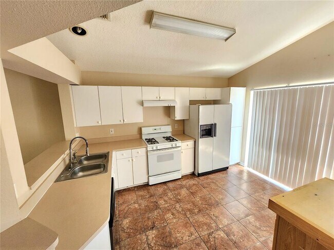 Foto del edificio - 322 Summer Sails Dr