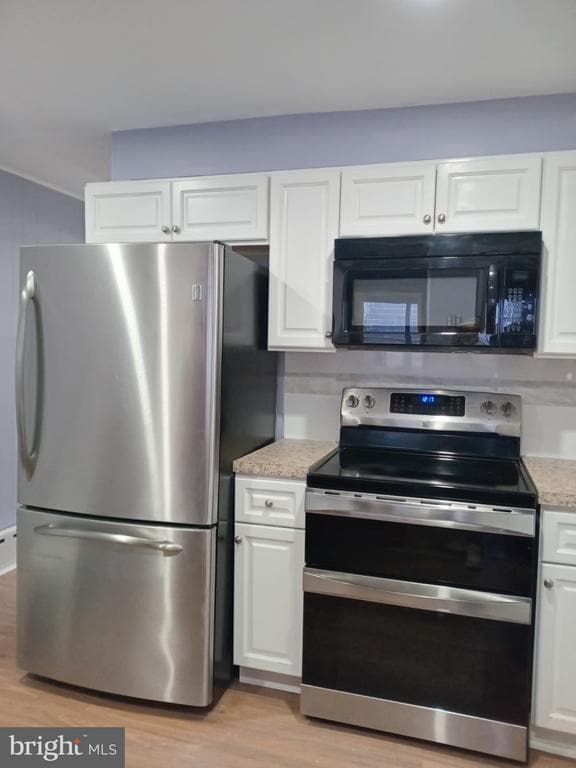 Foto del edificio - 657 Pine Hill St