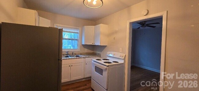 Foto del edificio - 2901 Clemson Ave