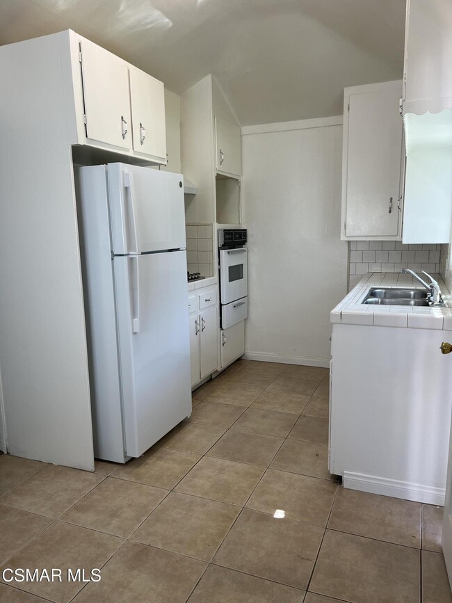 Building Photo - 4484 Apricot Rd