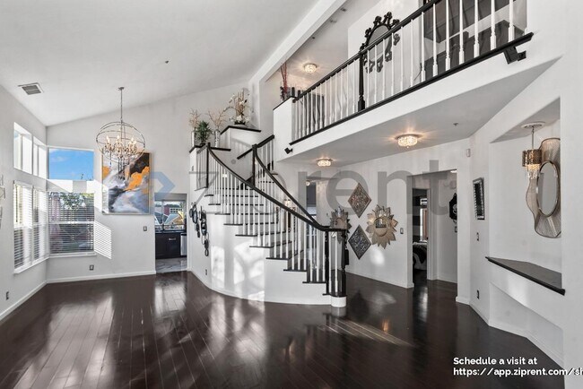 Foto del edificio - 2927 Sorrento Way