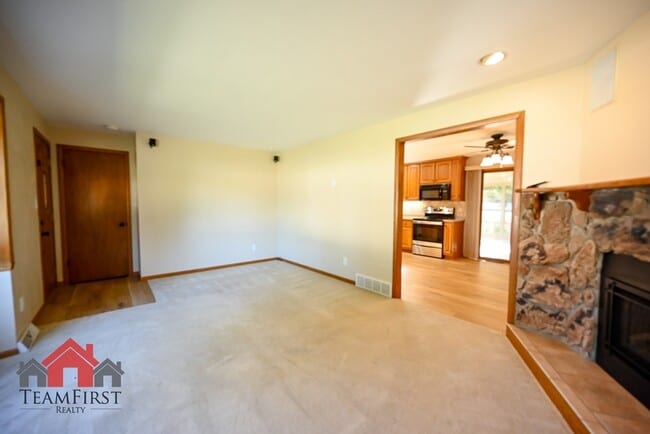 Building Photo - 2401 S Walden Ave