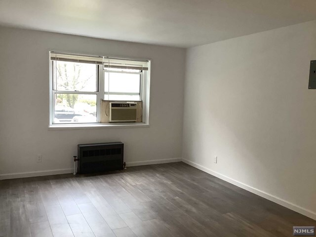 Foto del edificio - 2205 N Central Rd