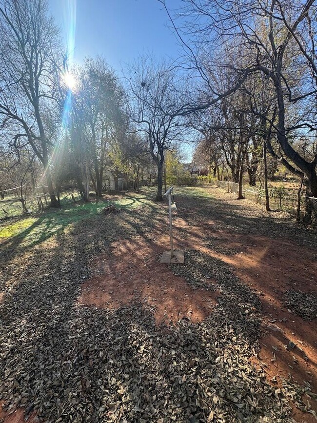 Foto del edificio - 1502 SE 64th St