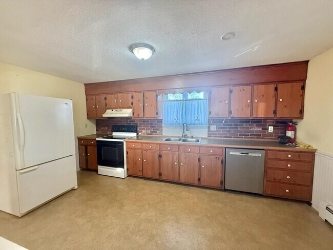 Building Photo - 101 Honeyman Ave