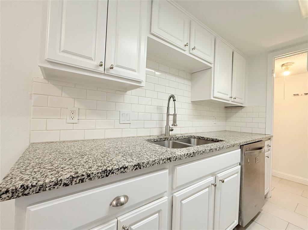 Foto principal - 2124 Burton Dr