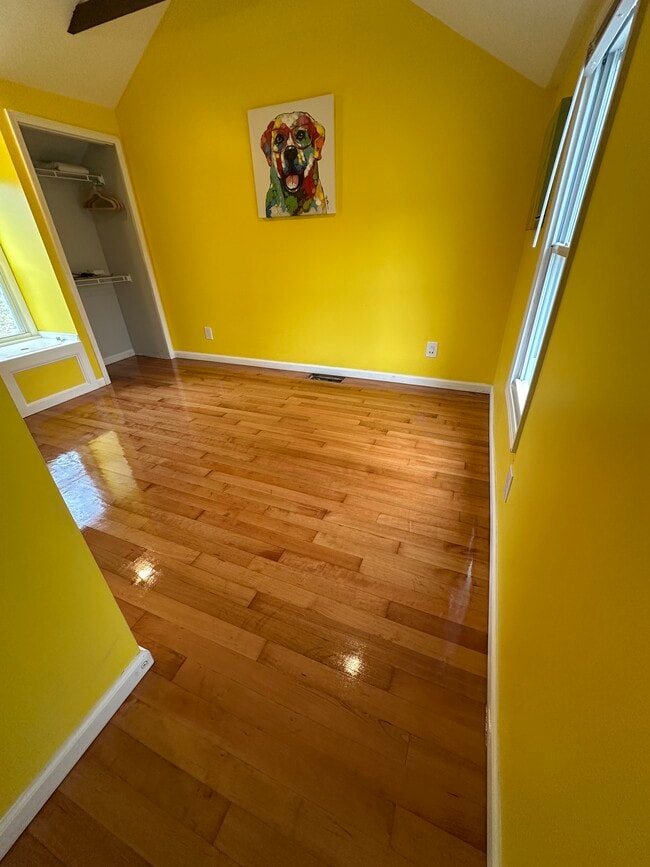 Building Photo - 23 Lin Rd