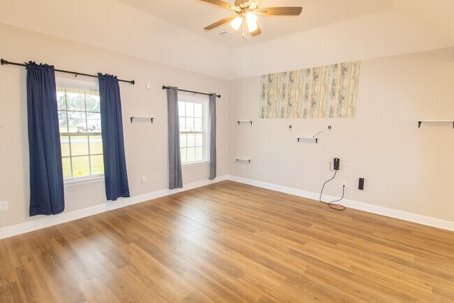 Foto del edificio - 705 Fescue Dr