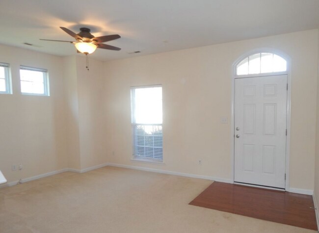 Building Photo - Wonderful 3 Bed Home, Coming Soon!!