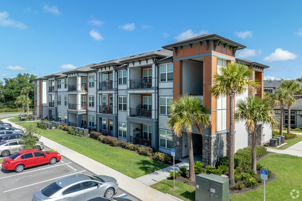Foto principal - Auburn Village