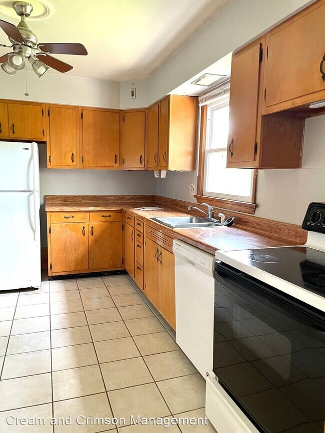 Foto del edificio - 3 br, 1 bath House - 2202 North Fritz