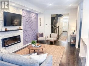 Building Photo - 565 Barons St