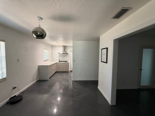 Photo - 4034 S Westshore Blvd (Tampa, FL) House