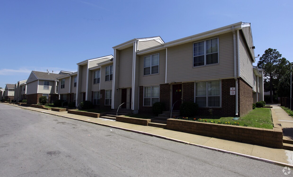 Worthington Townhomes Tulsa, OK