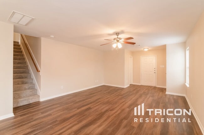 Building Photo - 3703 Bent Springs Ln