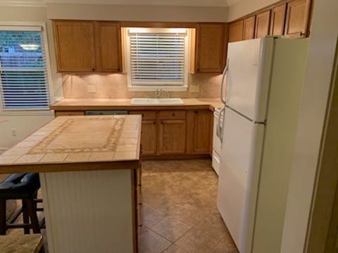 Photo - 205 Hollins Rd House