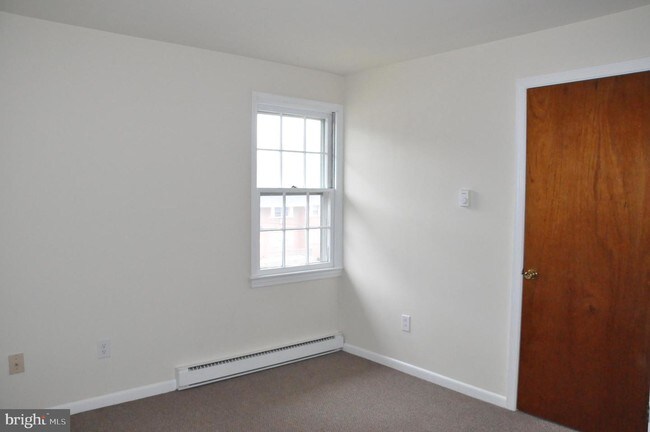 Building Photo - 22 Orchard Hills Dr