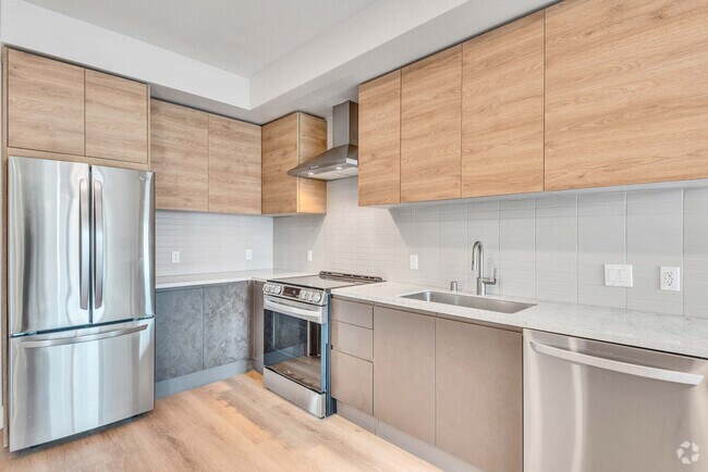 12905 Landale St Unit 302, Studio City, CA 91604 - 12905