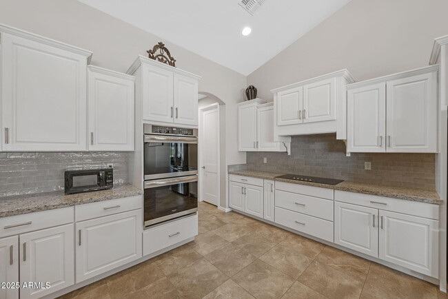 Building Photo - 15907 E Desert Vista Trail