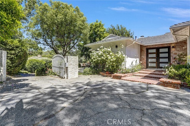 Building Photo - 4936 Matula Dr