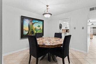 Building Photo - 12997 Trail Hollow Dr