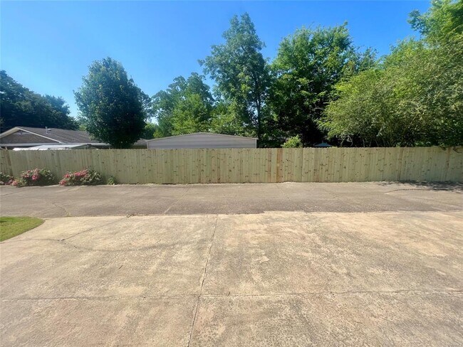 Foto del edificio - 1760 Cairnbrook Dr